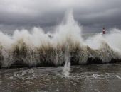 Во время шторма в Крыму затонул буксир