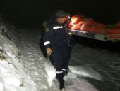 Сегодня ночью в заснеженных горах Крыма сотрудники МЧС спасли мужчину (фото)