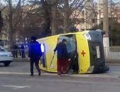 В Симферополе произошло ДТП с участием машины "скорой помощи", пострадала фельдшер (видео)