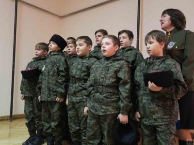 � ����� ���������� ������ �������� �����������, ������������ � 100-����� �������� ������� (�����)