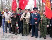 В Феодосии прошел митинг, посвященный 75-летию освобождения от немецко-фашистских захватчиков (видео)