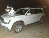 Вчера из-за дождя в Крыму в песке увяз автомобиль, его вытащили спасатели