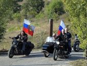 ГИБДД не будет штрафовать Путина за езду на мотоцикле без шлема в Крыму