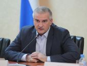 Аксёнов пригрозил судами сторонникам Зубкова за клевету в соцсетях