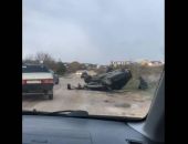 В Севастополе из-за гололёда опрокинулось легковое BMW (фото) (видео)