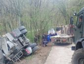 ДТП в Крыму: в Белогорском районе опрокинулся КамАЗ, пострадал водитель (фото)