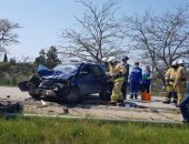 ДТП в Крыму: в Судаке столкнулись микроавтобус и легковое авто (фото)