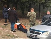 На одной из улиц Алушты прохожие обнаружили труп мужчины (фото)