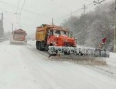 На дороги Крыма за сутки высыпали 540 тонн соли
