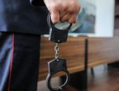 В Ялте рецидивисты обокрали инвалида