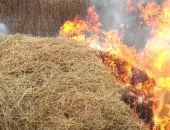В Крыму массово горит солома и сено