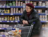Треть россиян вынуждены экономить на еде. Причина – рост цен и кредиты