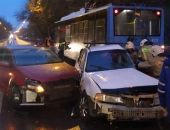 В Симферополе столкнулись троллейбус и две машины, есть пострадавшие