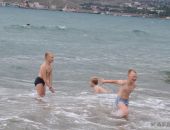 Морская вода у побережья Феодосии прогрелась до +19