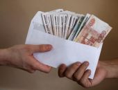 В Севастополе женщина обменяла пенсионеру рубли на фальшивые евро