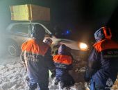 Из снежного плена в Крыму за сутки вытащили 22 машины