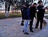 В Керчи мужчина пугал прохожих и получил семь суток