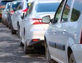 В очереди перед Крымским мостом с обеих сторон стоят почти 1000 автомобилей