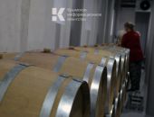 В Крыму начали производить винные бочки из кавказского дуба - импортные бочки кончились