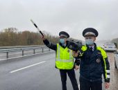На трассе «Таврида» задержали автомобиль с подложными номерами