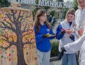 В Крыму на аукционе будет продана картина, нарисованная детскими пальчиками