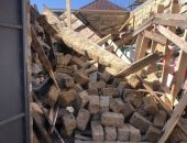 Производственная травма: строителя в Симферополе завалило камнем и досками