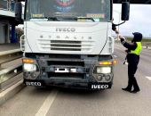 В Крыму задержали водителя, управлявшего грузовиком с подложными номерными знаками