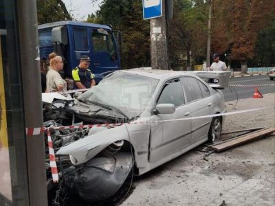 �������� BMW �� ��������� � ����������� � ���������� ��������� � �����������