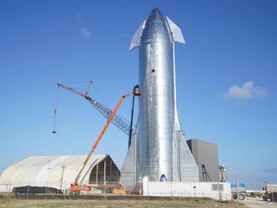 SpaceX ������ �������� �������� Super Heavy �� ��������� ��������