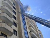 В Джанкое пожар в многоэтажном доме, два человека спасено