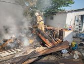 В Кировском районе загорелось сено