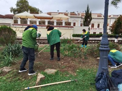   � �������� ������������ ������� ������������ ������ � ������