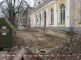 В Симферополе снесли ступени у памятника архитектуры В Симферополе снесли ступени у памятника архитектуры
