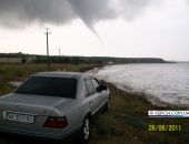 В Крыму возле Азовского моря прошелся смерч