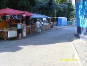 В Крыму начинают отказываться от палаточной торговли