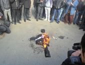 В Симферополе сожгли чучело крымскотатарского лидера