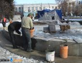 Несмотря на похолодание, в Симферополе продолжается реконструкция сквера им. Тренева
