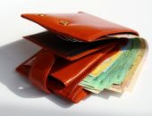 На зарплату бюджетникам Крыма добавили 22 миллиона