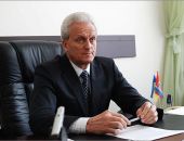 Подводники наградили мэра Феодосии