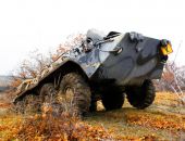 В районе Старого Крыма морпехи обучаются вождению боевой техники