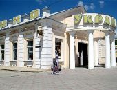 Из кинотеатра "Украина" в Феодосии вывезли кресла