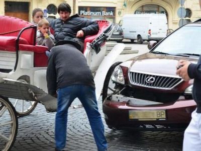 �� ������ Lexus � �������� �� ������ � ������ � ��������